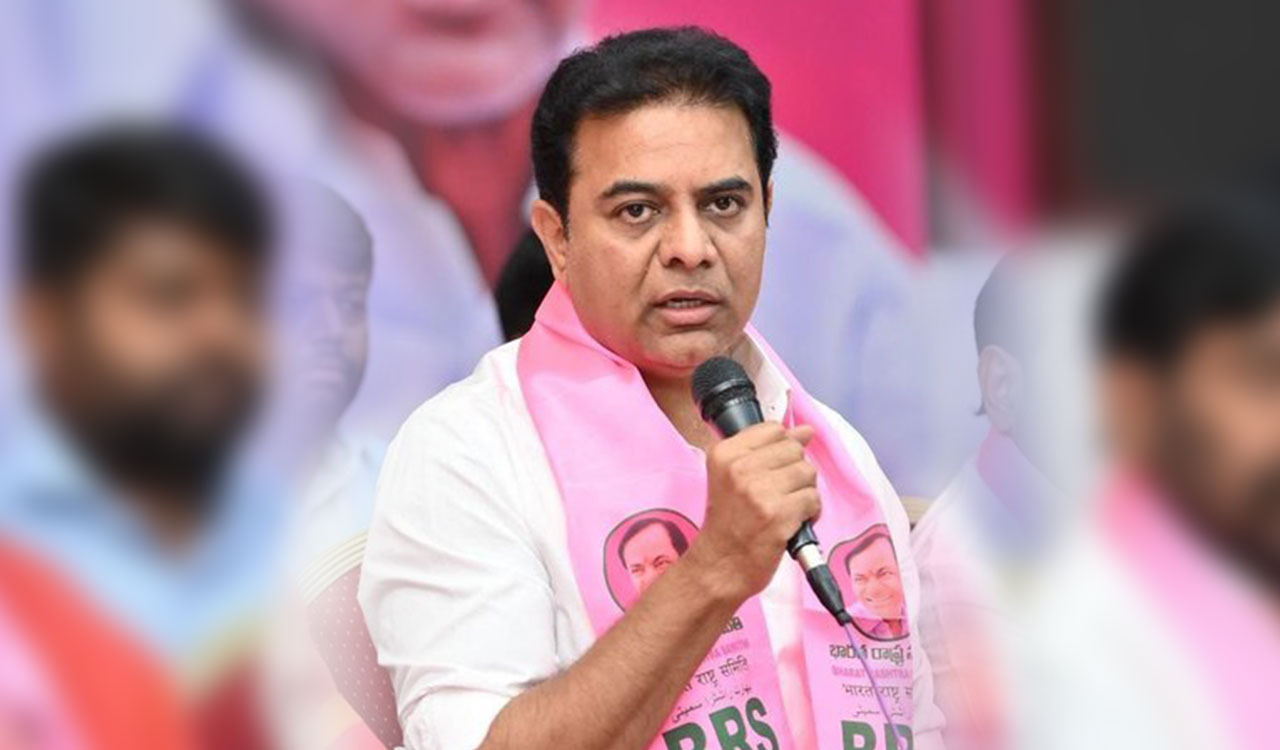 కేటీఆర్ ‘చిట్‌చాట్’ విశ్లేషణ: కాంగ్రెస్ ప్రభుత్వంపై విమర్శల జడివాన