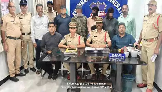 బీమా సొమ్ము కోసం భర్తను చంపించిన భార్య: ఖమ్మంలో దారుణం