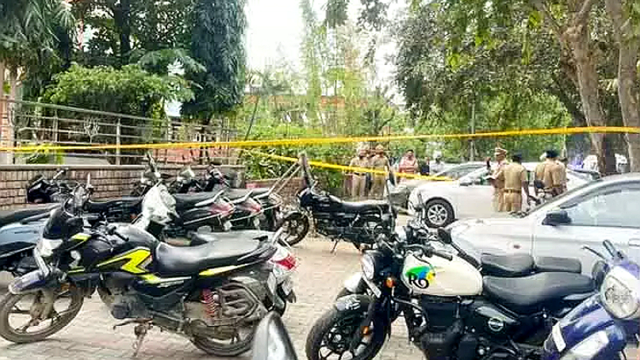 చండీగఢ్ బీజేపీ కార్యాలయం వద్ద భారీ పేలుడు