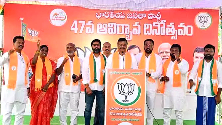 విచ్ఛిన్నకర రాజకీయాలకు బీజేపీ వ్యతిరేకం: పీవీఎన్ మాధవ్