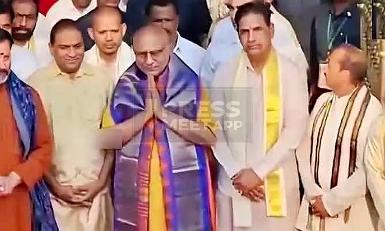 శ్రీవారిని దర్శించుకున్న ఉపరాష్ట్రపతి రాధాకృష్ణన్